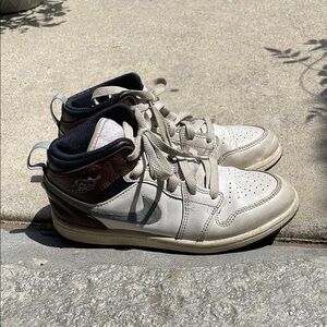 Nike Jordan’s boys sneakers